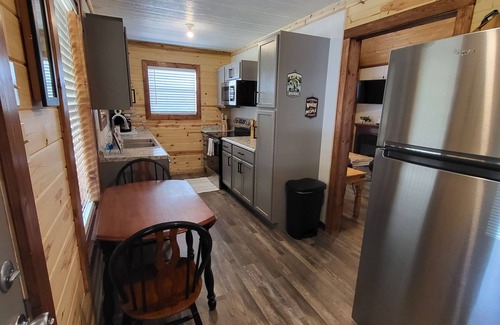 Gilmer Cabin | Cozy Lakefront 2-bedroom cabin in tranquil Big Sandy, TX.