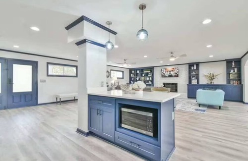 Flowery Branch House | Cozy lakefront chalet with amazing lake views, game tables, hot tub and fire pit