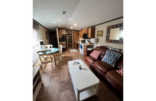 St. Augustine Cabin | Cozy lakefront cabin