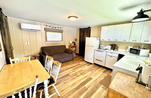 Tonasket Cabin | Cozy Lakefront Cabin - Hunters Welcome!