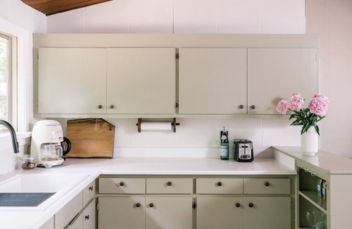 Harcourt Cottage | Cozy Lakefront Cottage | 2.5hrs from GTA & Ottawa