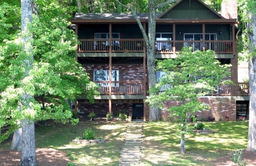Lake Toxaway House | Cozy Lakefront Toxaway Home with Beautiful view. Pet-Friendly!