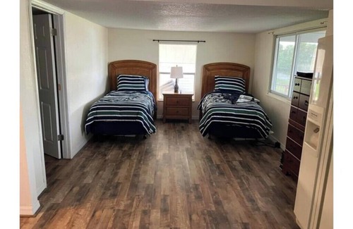 Moore Haven House | Cozy Lakehouse Get-Away!