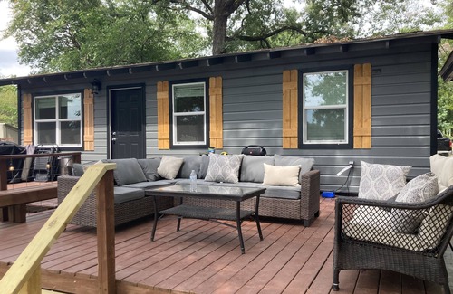 Mineola Cabin | Cozy Lakehouse