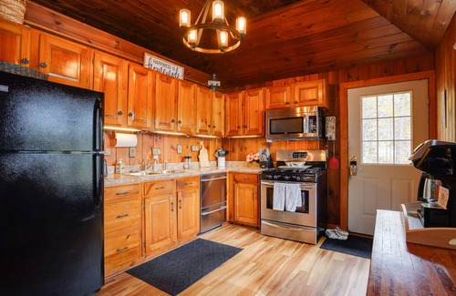 Long Lake Cabin | Cozy Lakeside Adirondack Retreat