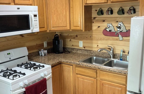 Mora House | Cozy Lakeside Cabin with a sauna, fireplace beautiful views & Pet friendly!