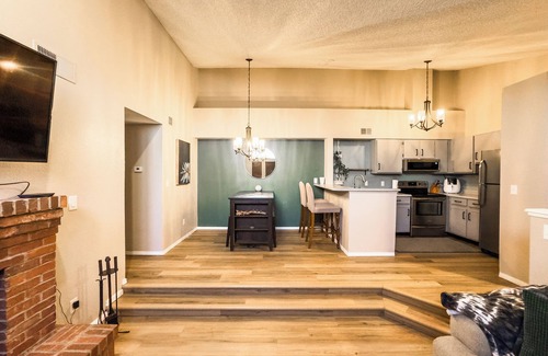 Grant Ranch Condo | Cozy Lakeview Condo - 60 Day Special