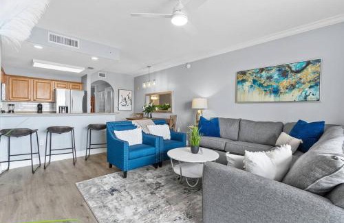 Florida Central Atlantic Coast Apartment | Cozy Lakeview Condo near Disney