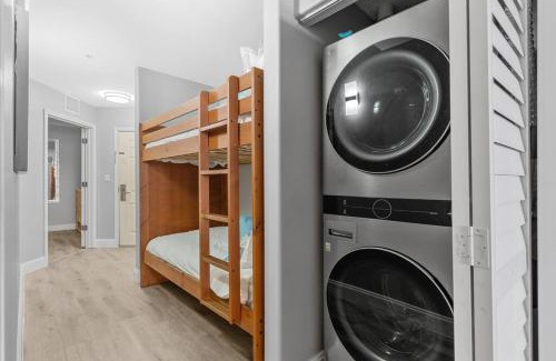 Florida Central Atlantic Coast Apartment | Cozy Lakeview Condo near Disney