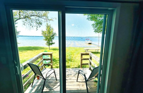 Lake City Apartment | Cozy Lakeview suite with Kitchenette