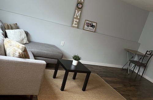 Columbus House | Cozy Lark Inn