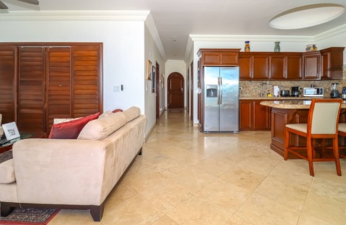 Rosarito Condo | Cozy-LasOlasCondo-Pools&Jacizzis-5thFlr-Rosarito