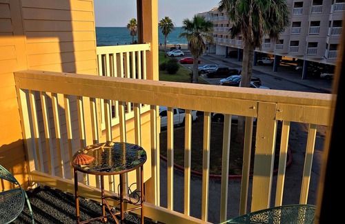 North Beach Condo | Cozy little beach front condo to enjoy, relax, celebrate and make memories.
