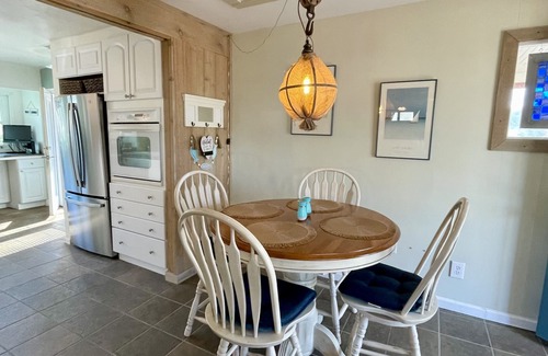 Grimstead House | Cozy little home on Gwynn's Island with semi-private Chesapeake Bay beach access