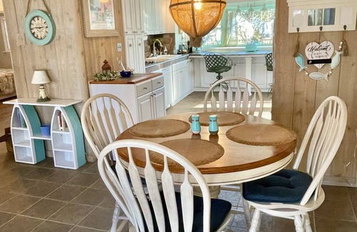 Grimstead House | Cozy little home on Gwynn's Island with semi-private Chesapeake Bay beach access