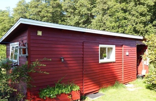 Nykoping Municipality Cabin | Cozy Little House With a View of the Lake. Mysigt Torp Directly vid sjö och Nature Reserve