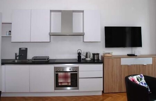 Erdberg Apartment | Cozy living near city center and Prater