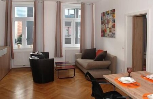 Erdberg Apartment | Cozy living near city center and Prater