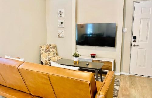 Midtown Apartment | Cozy location in Midtown!
