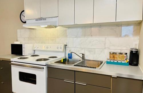 Midtown Apartment | Cozy location in Midtown!