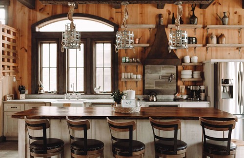Carlton Landing House | Cozy Lodge at Carlton Landing with Free Firewood & Fragrance Free