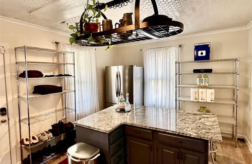 Kingston Apartment | Cozy loft apartment in Stockade district walk to restaurants & bars AC & WiFi
