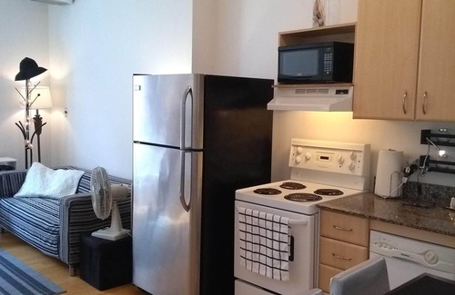 Edmonton Apartment | Cozy Loft in Central Downtown