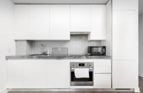 Niagara Apartment | Cozy Loft Perfect For Relaxing In Heart Of City