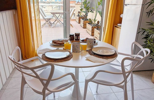 La Sagrada Familia Apartment | Cozy loft two streets away from Sagrada Familia
