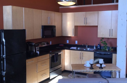 Dinkytown Apartment | Cozy Loft U of M Dinkytown