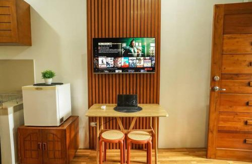 Albay Province Apartment | Cozy Loftbed Wi-Fi & Netflix Along Ligao Natl Road Unit 309