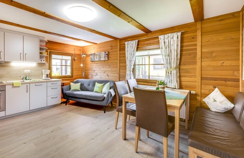 Burglengenfeld Apartment | Cozy log cabin (72 m2) with terrace and sunbathing lawn