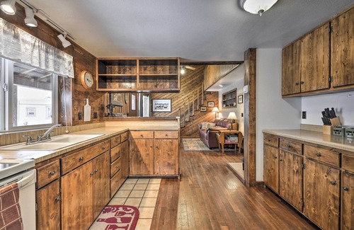 Creede Cabin | Cozy Log Cabin Escape In the Heart of Creede!