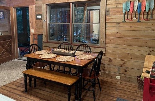 Big Creek Cabin | Cozy Log Cabin in Big Creek on Norris Lake with dock/boat slip, 2 kayaks