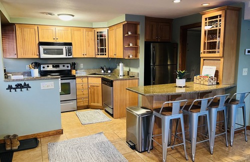 Gaylord Condo | Cozy Log Cabin on Golf Course, Across from Otsego Lake