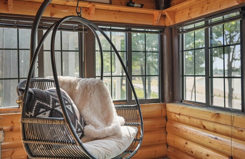 Lake City Cabin | Cozy Log Cabin w Stunning Lake Views! Kayaks, Steps to Beach and dt Lake City!