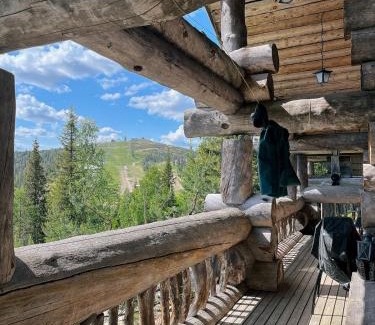 Rukatunturi Ski Chalet | Cozy log cabin with a view of Ruka