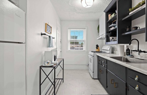 Audubon Apartment | Cozy Louisville Apt w/Parking|Great Location!