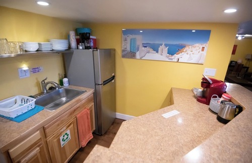 Keewayden House | COZY Lower Level 3 Bedroom Private Suite in South Boulder