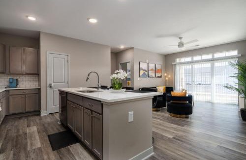 Whitestown Apartment | Cozy Lux Haven