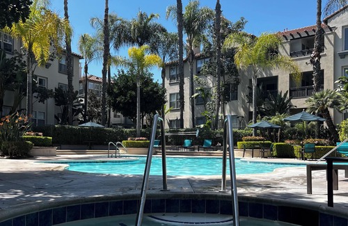 Mission Viejo Apartment | Cozy Luxurious Spacious Apt w/Valley View,Attached Garage,Pool,24-Hour Gym,3 TV