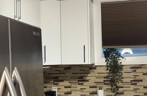 Northeast Edmonton House | Cozy Luxury Home Edmontom