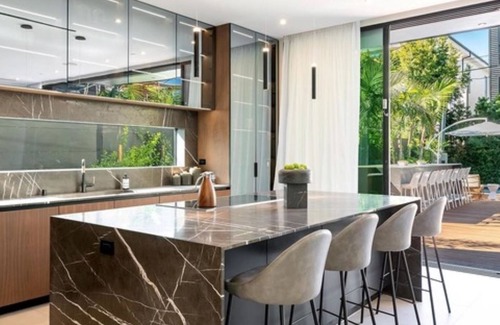 Beverly Grove Villa | Cozy Luxury Hotel Villa - Monthly Rental