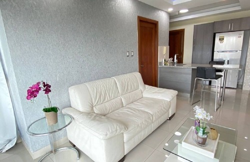 La Primavera Condo | Cozy Luxury Rooftop PH Ocean view Private Terrace
