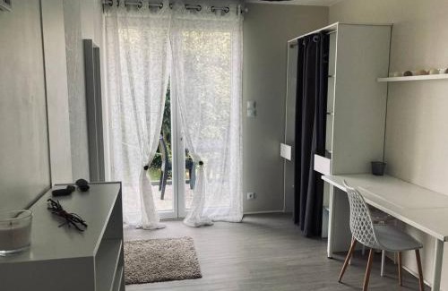 Guipavas House | Cozy'Maisonnette * 2 pers Garden'Room