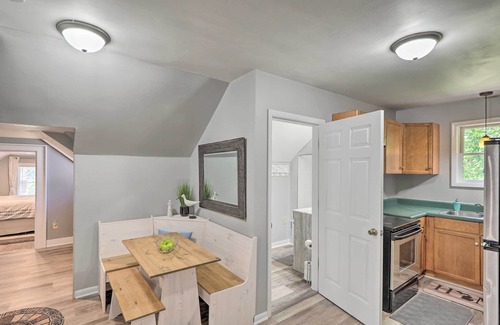 Manistee House | Cozy Manistee Getaway Near Dtwn & Beach!