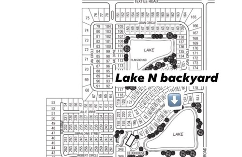 Whittaker House | Cozy Manufactured Home with lake and public pool