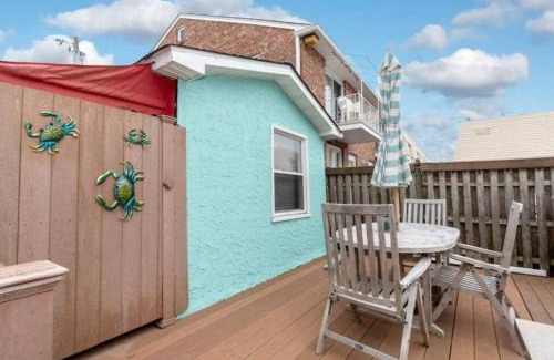 Margate City House | Cozy Margate Cottage - 3 blocks to the Beach!