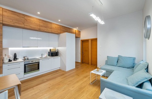 Old Town Apartment | Cozy McDonalds ap by Polo Apartments