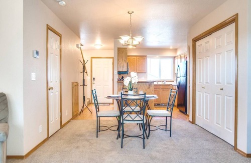 Meridian House | Cozy Meridian Home ⭐ HULU ⭐ W/D ⭐ 12 Min to Boise